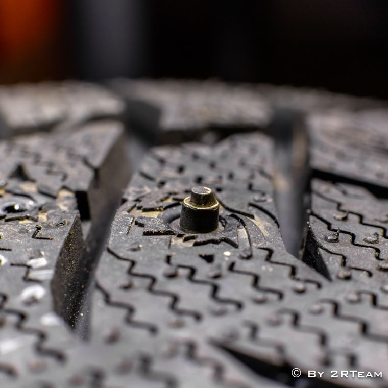 We adapt to your conditions of use, specifications and / or regulations, thanks to our large catalog of studs.